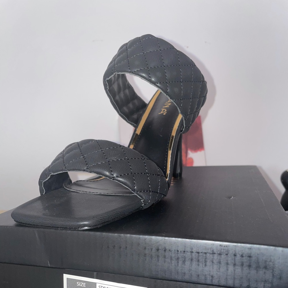 Heels - Picture 2 of 2